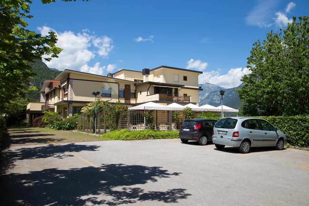 Albergo Benito 폰테 넬랄피 외부 사진