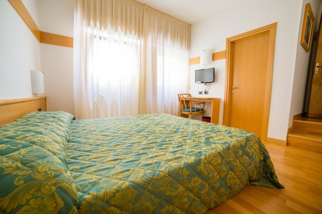 Albergo Benito 폰테 넬랄피 외부 사진